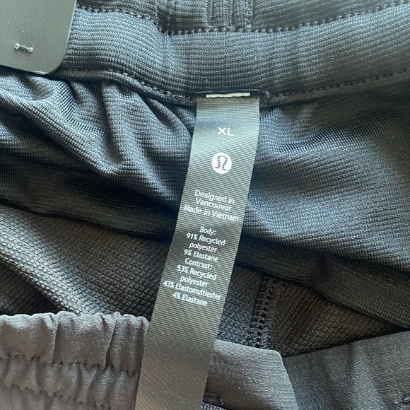 lululemon License to Train Jogger *BRAND NEW* - Picture 5 of 5